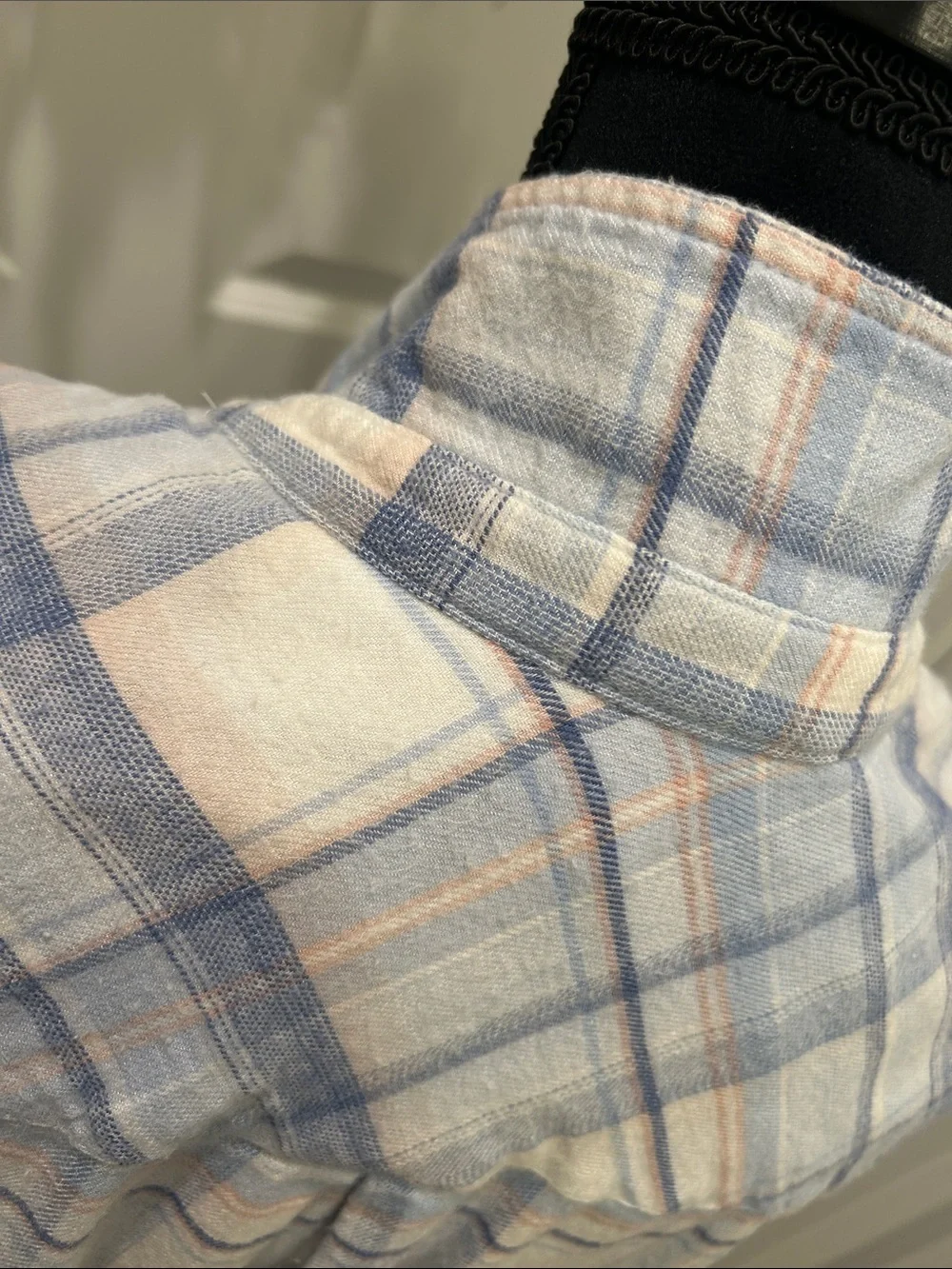 Time and Tru Women’s Baby Blue and Cream/White Plaid Button-Down Shirt Size XS